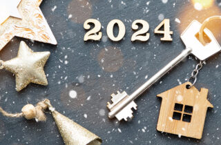 Gold 2024 with house key